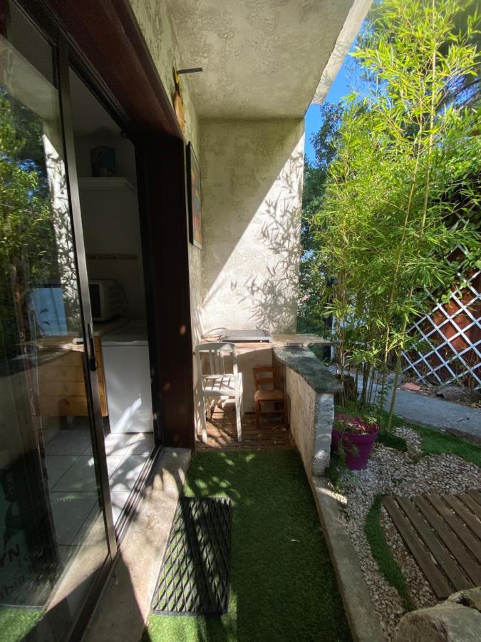 Studio Grotte Des Fees 耶尔 外观 照片